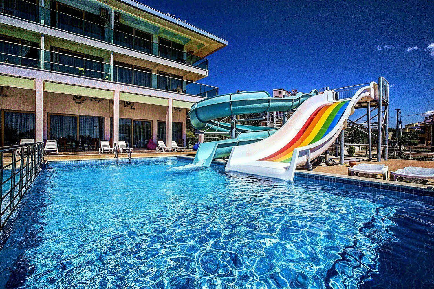 Ceti̇n Presti̇ge Resort Ocaklar Extérieur photo